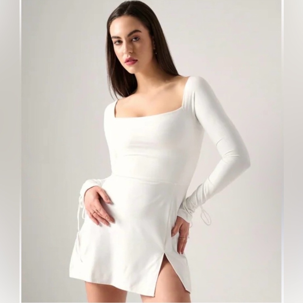 Finesse Party Dresses Women Long Sleeves with ties, Size M